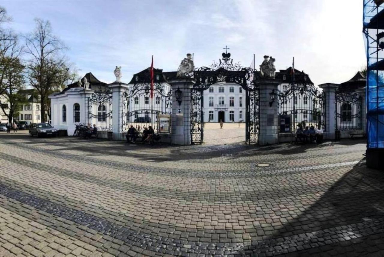 Villa Rheinstein Am Schloss Engers Neuwied Esterno foto